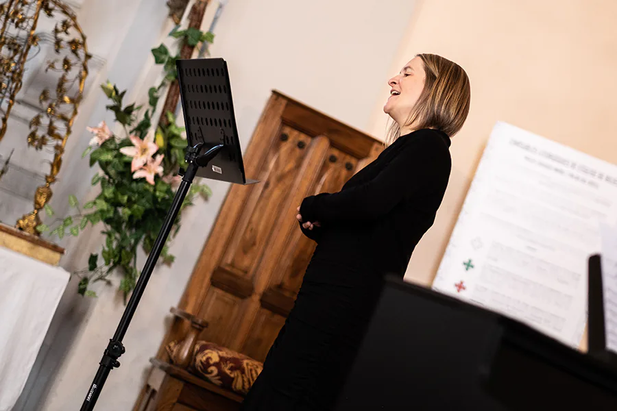 Émilie Burney (photo Claire Berthier, mairie de Bilieu) | Concert Journée du Patrimoine du 18 septembre 2022